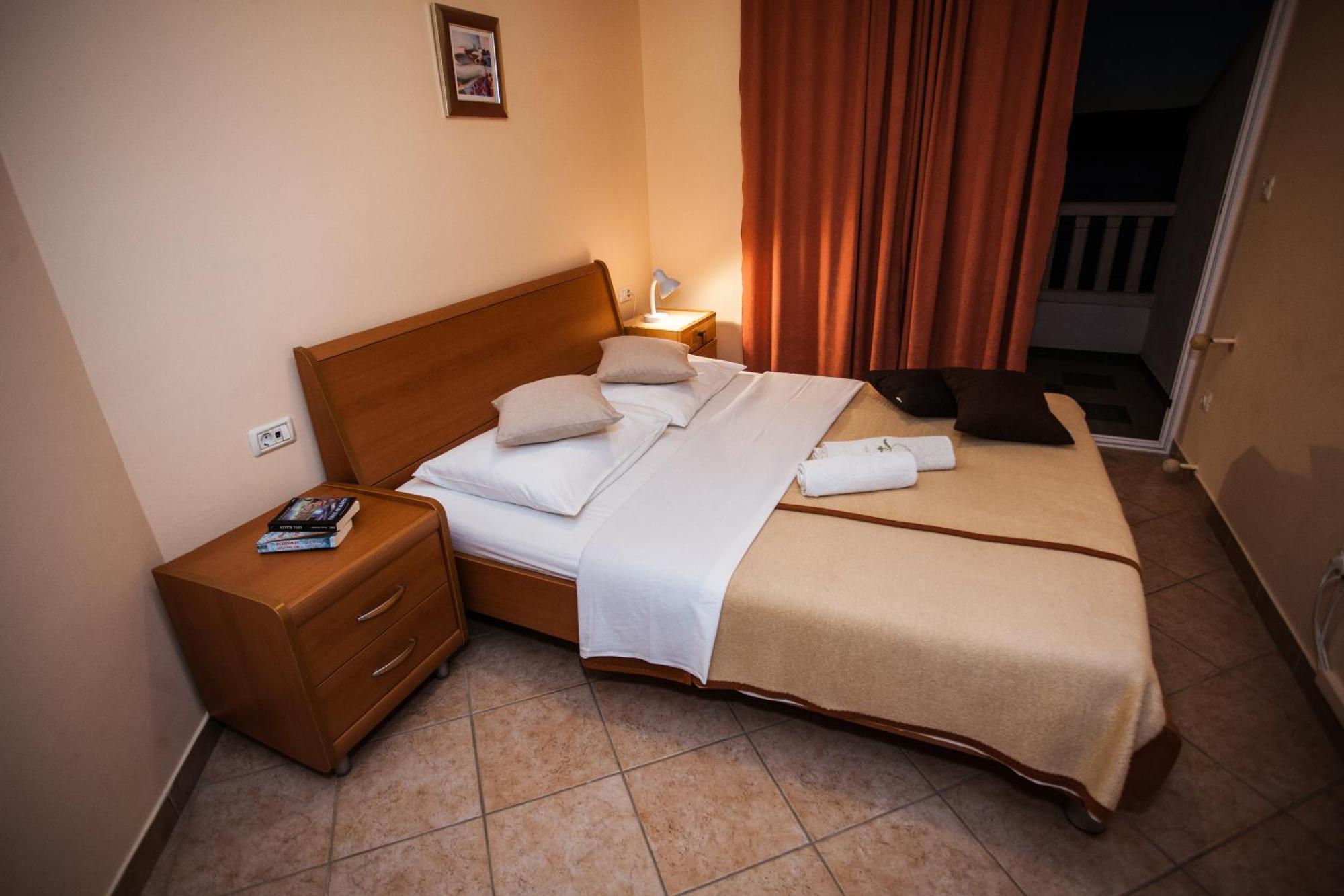 Apartments Agava-Mirjana Omiš Szoba fotó